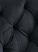 Moderner Esszimmerstuhl mit gepolstertem Samtbezug und Steppmuster