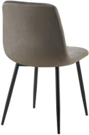 Komfortabler Esszimmerstuhl mit Samtbezug und Metallgestell