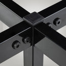 Metallbett mit robustem Stahlgestell und minimalistischem Design