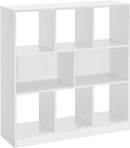 Bücherregal aus Holz mit offenen Fächern,