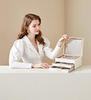 Schmuckkästchen mit Glasdeckel, 3-lagiger Schmuck-Organizer mit 2 Schubladen, Schmuckaufbewahrung, viel Stauraum, moderner Stil, Geschenk für die Liebsten, Wolkenweiß und Gold